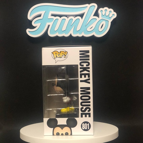 Mickey Mouse- 801 (50th Edition)- Disney- Mint Condition- Funko - Picture 5 of 8